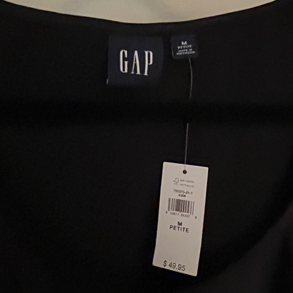 Gap Satin Black tank | Size Petite Medium - Picture 2 of 3